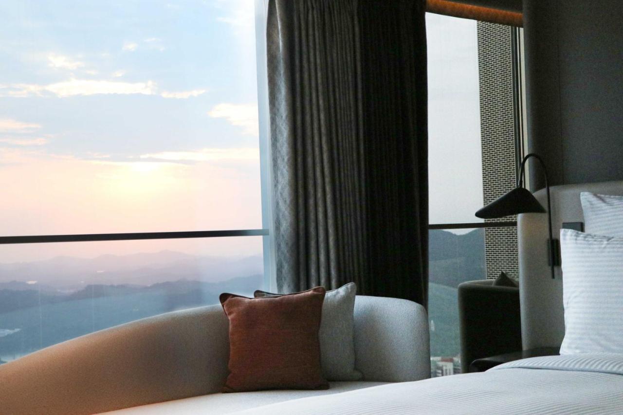 Hotel Pullman Shenzhen North Exterior foto
